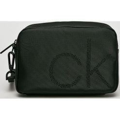 Calvin Klein - Saszetka. Saszetki męskie marki Guess Jeans. W wyprzedaży za 249.90 zł.