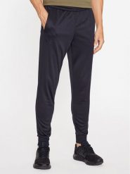 Under Armour Spodnie dresowe Ua Armour Fleece Joggers 1373362 Czarny Loose Fit. Czarne spodnie dresowe męskie Under Armour, bez wzorów, z dresówki. Za 159.99 zł.