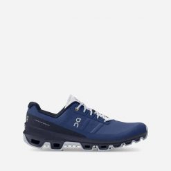 Buty trekkingowe Mężczyzna On Running Cloudventure niebieski. Niebieskie buty do biegania męskie On Running, bez wzorów, bez zapięcia, do biegania. W wyprzedaży za 591.80 zł.