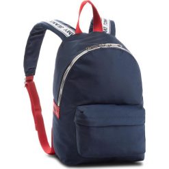 Plecak TOMMY JEANS - Tj Logo Tape Mini Ba AU0AU00342 901. Plecaki męskie marki Tommy Jeans. W wyprzedaży za 279.00 zł.