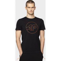 T-shirt męski. T-shirty męskie 4f, m, bez wzorów, bez kołnierzyka, bez ramiączek. Za 49.99 zł.