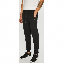 Tommy Hilfiger - Spodnie. Szare spodnie na co dzień męskie Tommy Hilfiger, z bawełny, casualowe. Za 299.90 zł.