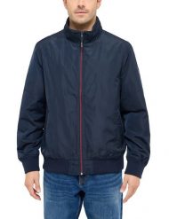 Męska Kurtka Zimowa Mustang Style Limon Dark Sapphire 1016236 4136. Niebieskie kurtki męskie Mustang, na zimę, m, bez wzorów, bez ramiączek, bez kaptura. Za 259.99 zł.