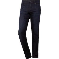 BOSS CASUAL MAINE Jeansy Straight Leg navy. Niebieskie jeansy męskie BOSS CASUAL, z bawełny, casualowe. Za 419.00 zł.