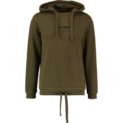Maharishi MILTYPE Bluza z kapturem olive. Bluzy nierozpinane męskie marki Maharishi. W wyprzedaży za 743.20 zł.