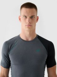 4F Koszulka do biegania szybkoschnąca męska - zielona M. Zielone t-shirty sportowe męskie 4f, m, bez wzorów, z dzianiny, klasyczne, bez ramiączek. W wyprzedaży za 59.99 zł.