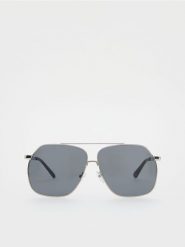 Okulary przeciwsłoneczne AVIATOR - srebrny. Szare okulary przeciwsłoneczne męskie Reserved, bez wzorów, srebrne. W wyprzedaży za 22.99 zł.