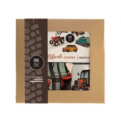 Massey Ferguson — paczka (Zawartość paczki: koszulka, torba, kubek, słodycze; Rozmiar koszulki / bluzy: S (męska); Kolor koszulki / bluzy: jasnoszary. Szare bluzy nierozpinane męskie nikiniki, m, bez wzorów, z bawełny, bez ramiączek, bez kaptura. Za 169.00 zł.