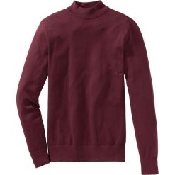 Sweter ze stójką Regular Fit bonprix czerwony klonowy. Swetry męskie marki bonprix. Za 59.99 zł.