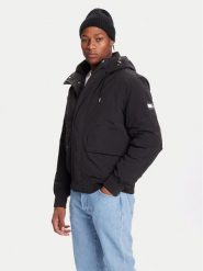 Tommy Jeans Kurtka zimowa DM0DM22032 Czarny Regular Fit. Czarne kurtki męskie Tommy Jeans, na zimę, m, bez wzorów, z jeansu, bez ramiączek, bez kaptura. Za 1,099.00 zł.