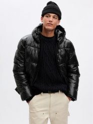 Gap Kurtka zimowa 816437-01 Czarny Regular Fit. Czarne kurtki męskie GAP, na zimę, m, bez wzorów, z syntetyku, bez ramiączek, bez kaptura. Za 719.99 zł.