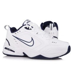Buty męskie terningowe Nike MONARCH IV. Białe buty sportowe na co dzień męskie Nike, m, bez wzorów, sportowe, bez ramiączek, bez kaptura, na fitness i siłownię. Za 329.00 zł.