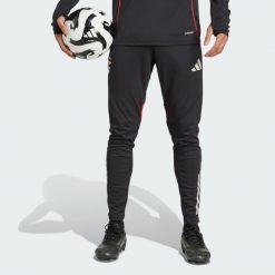 Spodnie Benfica Tiro 25 Competition Training. Czarne długie spodnie sportowe męskie ADIDAS, bez wzorów, do piłki nożnej. Za 279.00 zł.