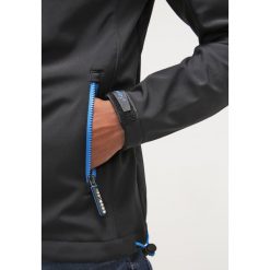 Superdry Kurtka Outdoor black/denby blue. Kurtki męskie marki Superdry. W wyprzedaży za 351.20 zł.