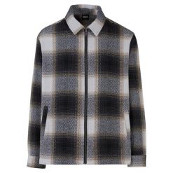 Koszula Urban Classics. Białe koszule męskie Urban Classics, m, bez wzorów, bez kołnierzyka, bez ramiączek. Za 275.00 zł.