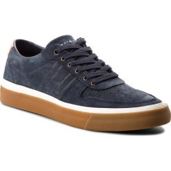 Sneakersy TOMMY HILFIGER - Unlined Low Cut Nubuck Sneaker FM0FM01633 Midnight 403. Buty sportowe na co dzień męskie marki KALENJI. W wyprzedaży za 309.00 zł.