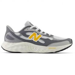 Buty do biegania męskie New Balance Arishi V4. Szare buty do biegania męskie New Balance, bez wzorów, bez zapięcia, do biegania. Za 599.00 zł.