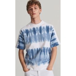 Bluza z krótkim rękawem tie-dye - Granatowy. Bluzy nierozpinane męskie marki Reserved. Za 99.99 zł.