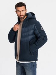 Pikowana kurtka męska z łączonych materiałów z wysokim kołnierzem – granatowa V2 - Rozmiar: M. Niebieskie kurtki męskie Ombre Clothing, m, z aplikacjami, z gumy, sportowe, bez ramiączek, bez kaptura. W wyprzedaży za 247.49 zł.
