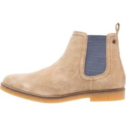 Base London FERDINAND Botki taupe. Buty zimowe męskie marki Base London. W wyprzedaży za 390.15 zł.