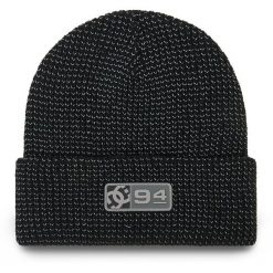 Czapka DC Shoes. Czarne czapki męskie DC Shoes, na zimę, bez wzorów. Za 129.99 zł.