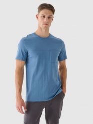 4F T-shirt regular z nadrukiem męski - niebieski M. Niebieskie t-shirty męskie 4f, m, bez wzorów, z bawełny, bez kołnierzyka, bez ramiączek. Za 39.99 zł.