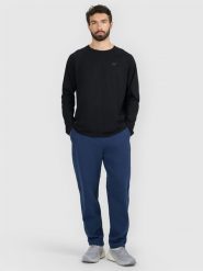 4F Spodnie dresowe męskie - granatowe S. Niebieskie spodnie dresowe męskie 4f, bez wzorów, z dresówki. W wyprzedaży za 159.99 zł.