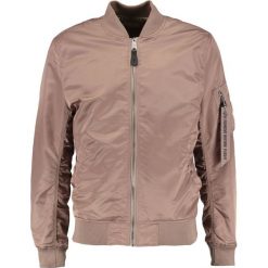 Alpha Industries REVERSIBLE Kurtka Bomber mauve/chocolate chip. Kurtki męskie marki Alpha Industries. W wyprzedaży za 401.40 zł.