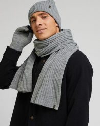 Męski zestaw zimowy LEE – czapka, szalik i rękawiczki szare (Grey XMAS Pack LP782137). Szare czapki męskie Lee, na zimę, bez wzorów, z dzianiny, eleganckie. Za 169.99 zł.