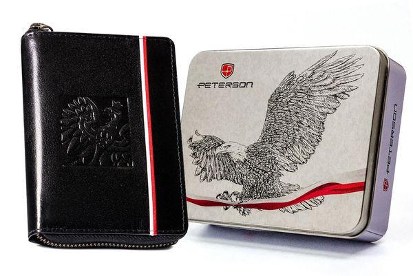 Portfel patriotyczny Peterson PTN 340P-02 czarny. Czarne portfele męskie Peterson, bez wzorów, ze skóry. Za 104.00 zł.