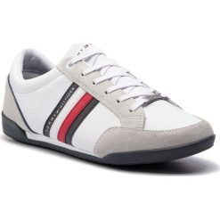 Sneakersy TOMMY HILFIGER - Corporate Material Mix Cupsole FM0FM02046 White 100. Buty sportowe na co dzień męskie Tommy Hilfiger. W wyprzedaży za 299.00 zł.