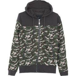 Zielona Bluza Raw. Bluzy z kapturem męskie Born2be. Za 29.99 zł.