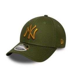 Czapka baseballowa 9Forty New York Yankees WS Patch MC Rig. Zielone czapki męskie New Era, bez wzorów. Za 149.10 zł.
