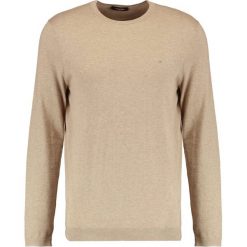 Calvin Klein SAUL CREW NECK Sweter beige. Kardigany męskie marki Calvin Klein. W wyprzedaży za 359.20 zł.