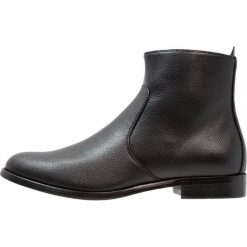 Call it Spring SHUTER Botki black. Buty zimowe męskie marki Call it Spring. W wyprzedaży za 359.10 zł.
