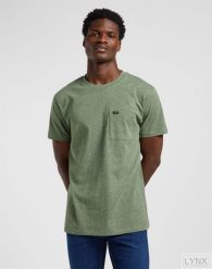 MESKA KOSZULKA LEE ULTIMATE POCKET TEE MERCANTILE MELE 112365383. T-shirty męskie Lee, s, bez wzorów, bez kołnierzyka, bez ramiączek. Za 79.99 zł.