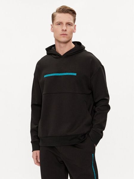 Calvin Klein Bluza Color Embosed Logo K10K112442 Czarny Regular Fit. Czarne bluzy nierozpinane męskie Calvin Klein, l, bez wzorów, z bawełny, bez ramiączek, bez kaptura. Za 359.99 zł.