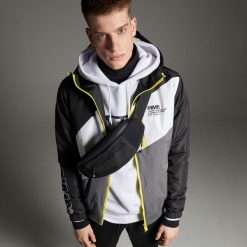 Kurtka o sportowym kroju z kolekcji M2A - Czarny. Kurtki męskie marki Cropp. Za 189.99 zł.