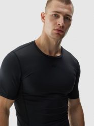 4F Koszulka treningowa slim szybkoschnąca męska - czarna XXL. Czarne t-shirty sportowe męskie 4f, m, bez wzorów, z dzianiny, klasyczne, bez ramiączek. W wyprzedaży za 59.99 zł.