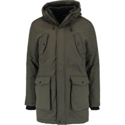 Burton Menswear London NEVIS Parka khaki. Parki męskie marki Burton Menswear London. W wyprzedaży za 367.20 zł.