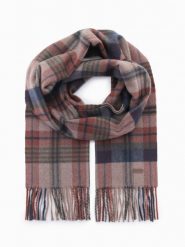Szalik męski w szkocką kratę z frędzlami – brązowo-ceglasty V2 OM-ACSF-0113 - uniwersalny. Brązowe szaliki męskie Ombre Clothing, bez wzorów, z materiału. Za 47.99 zł.