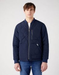 WRANGLER PADDED JACKET MESKA KURTKA PRZEJŚCIOWA JESIENNA CIEPŁA NAVY W40KWU114 W40K011976. Niebieskie kurtki męskie Wrangler, na jesień, l, bez wzorów, bez ramiączek, bez kaptura. Za 289.99 zł.
