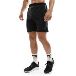 Krótkie spodenki fitness męskie Stellar. Czarne szorty sportowe męskie SIROKO, bez wzorów, z elastanu, sportowe. W wyprzedaży za 84.00 zł.