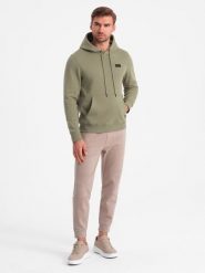 Bluza męska dresowa kangurka z kapturem i metalowym pinem – oliwkowa V2 - Rozmiar: XL. Zielone bluzy nierozpinane męskie Ombre Clothing, m, bez wzorów, z bawełny, z kapturem. W wyprzedaży za 89.99 zł.