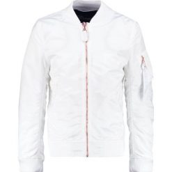 Alpha Industries Kurtka Bomber white. Kurtki męskie marki Alpha Industries. W wyprzedaży za 412.30 zł.