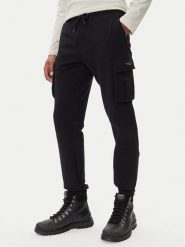 Aeronautica Militare Spodnie dresowe 252PF1010UF00662 Czarny Regular Fit. Czarne spodnie dresowe męskie Aeronautica Militare, bez wzorów, z bawełny. Za 509.99 zł.
