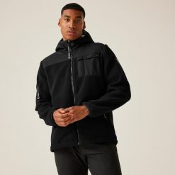 Kurtka turystyczna męska Christian Lacroix Valensole wodoodporna. Czarne kurtki męskie Regatta, m, bez wzorów, z polaru, eleganckie, bez ramiączek, bez kaptura. W wyprzedaży za 409.50 zł.