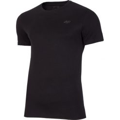 T-shirt męski TSM300A - głęboka czerń. T-shirty męskie marki 4f. Za 39.99 zł.