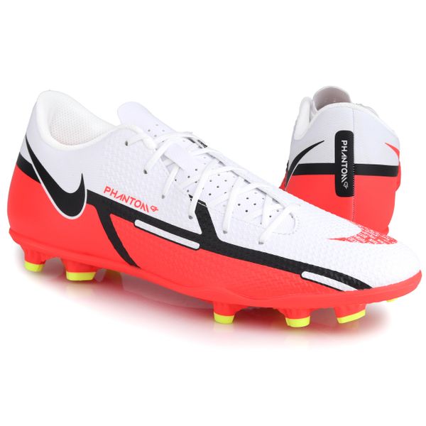 Buty męskie do piłki nożnej Nike PHANTOM GT2 CLUB FG/MG. Białe buty do biegania męskie Nike, bez wzorów, bez zapięcia, do piłki nożnej. Za 249.00 zł.