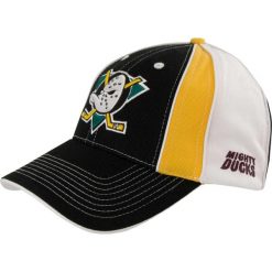 Czapka Snapback Mighty Ducks - Kultowa i Regulowana. Fioletowe czapki męskie GLENMUIR, bez wzorów, z bawełny, eleganckie. Za 175.99 zł.